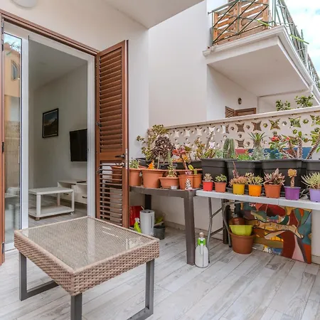فيلة Renovated In Americas Sea Coast