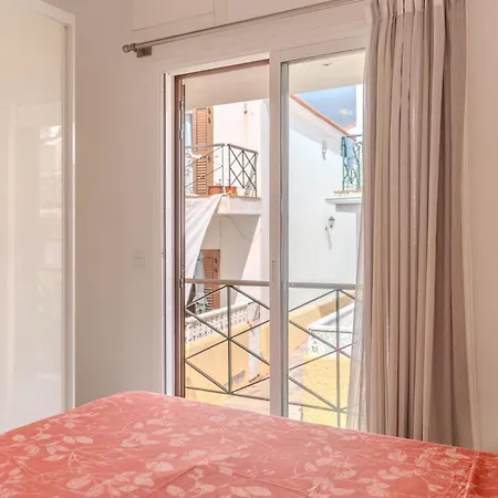 Renovated In Americas Sea Coast فيلة